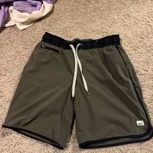 Vuori banks shorts